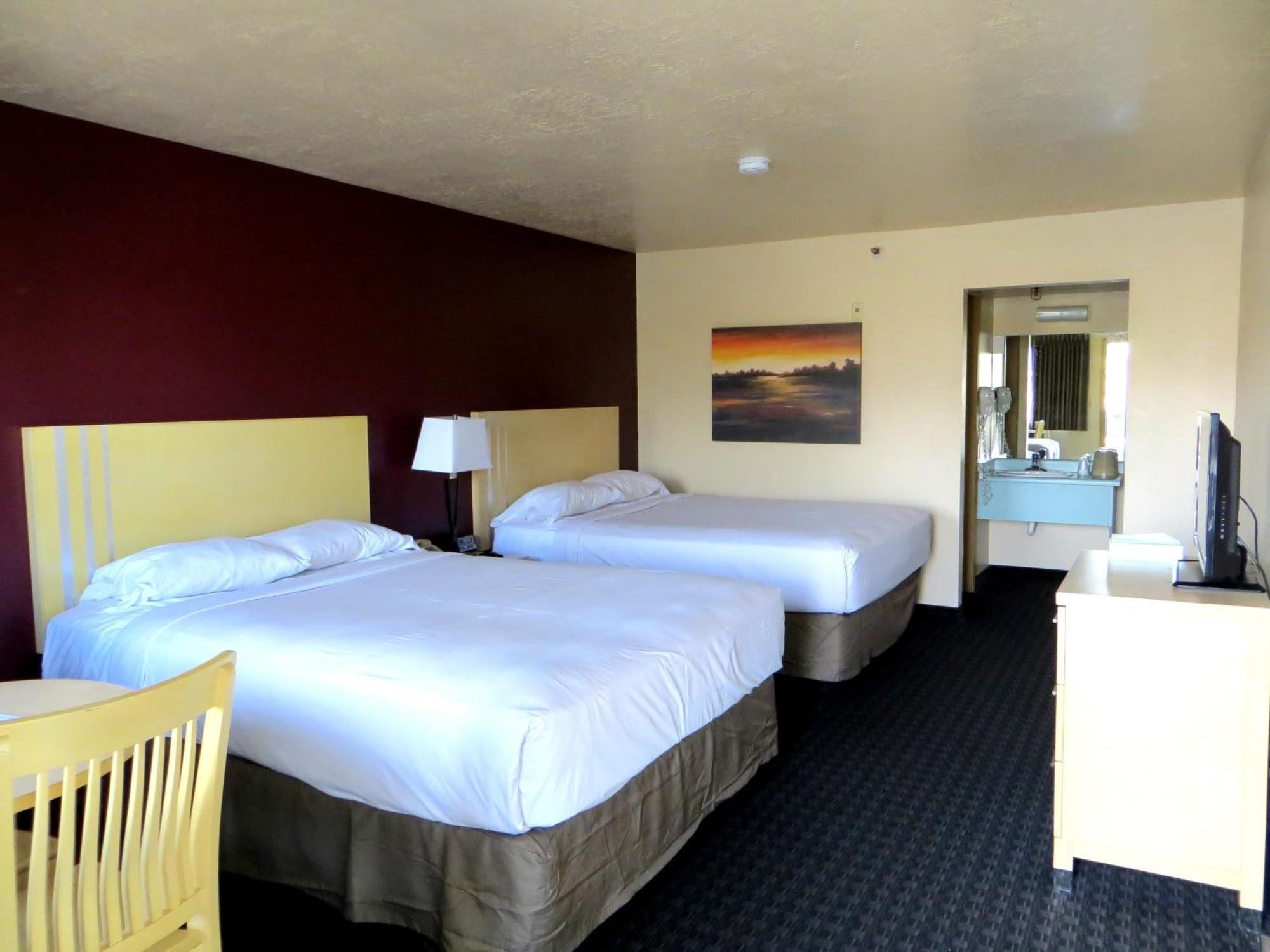 2 Queen Beds,1649025150:JPEG